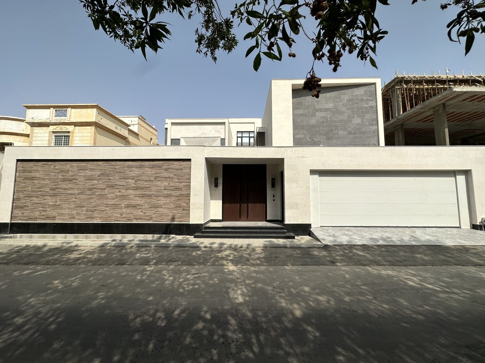 تصميم وتنفيذ مكتب ريان حكيم للإستشارات الهندسية